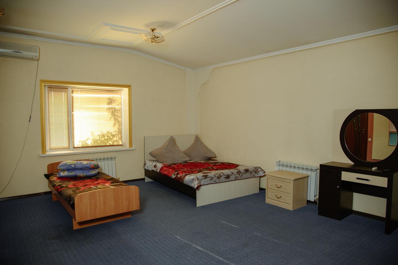 Hostel Wigwam Уральск Экстерьер фото